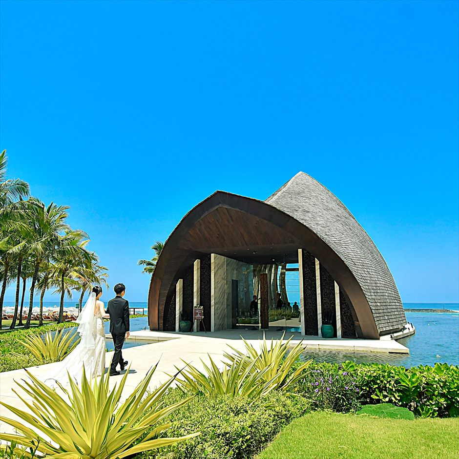 バリ挙式 ケンピンスキ・バリ ウェディング アプルヴァ・オーシャンフロント・チャペル結婚式