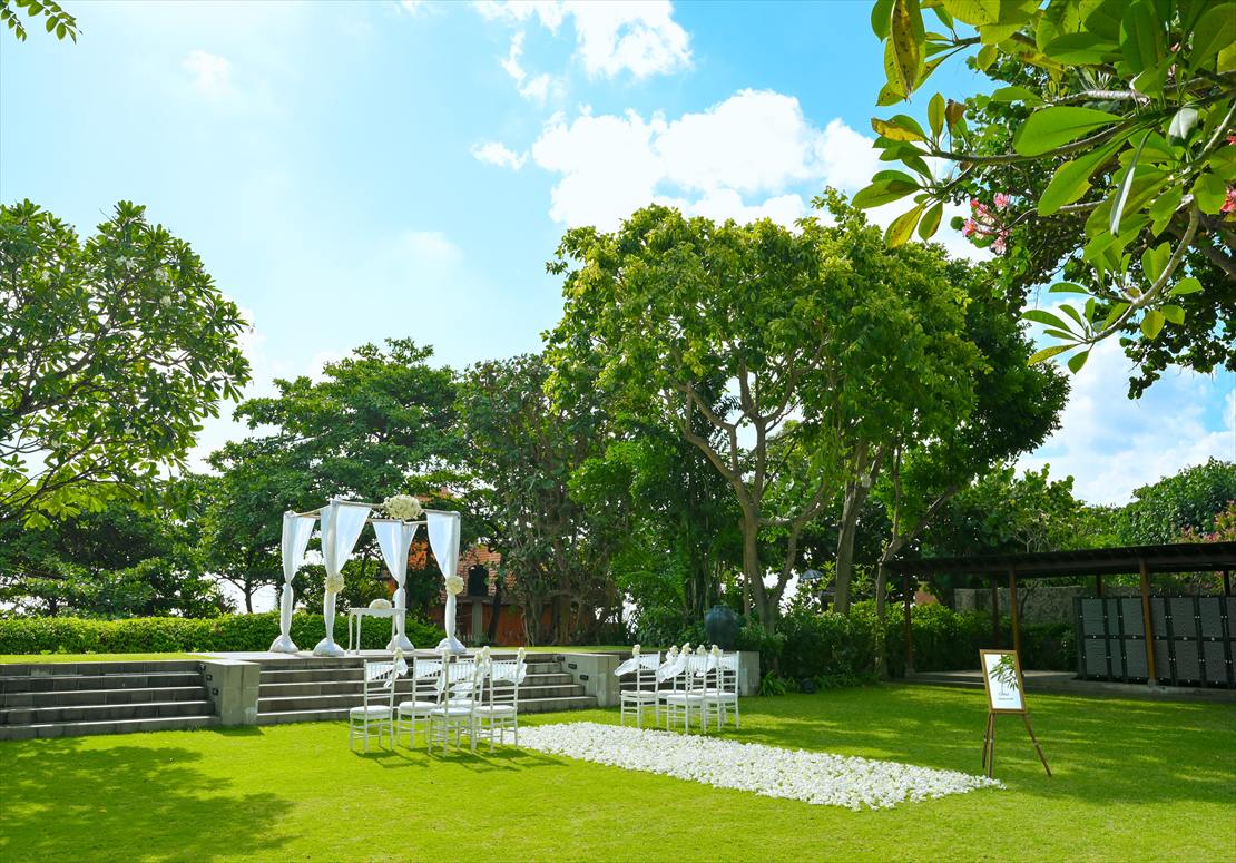 Bali Wedding Padma Legian (13)_R バリ・ウェディング 緑深い樹々に囲まれたガーデン挙式会場