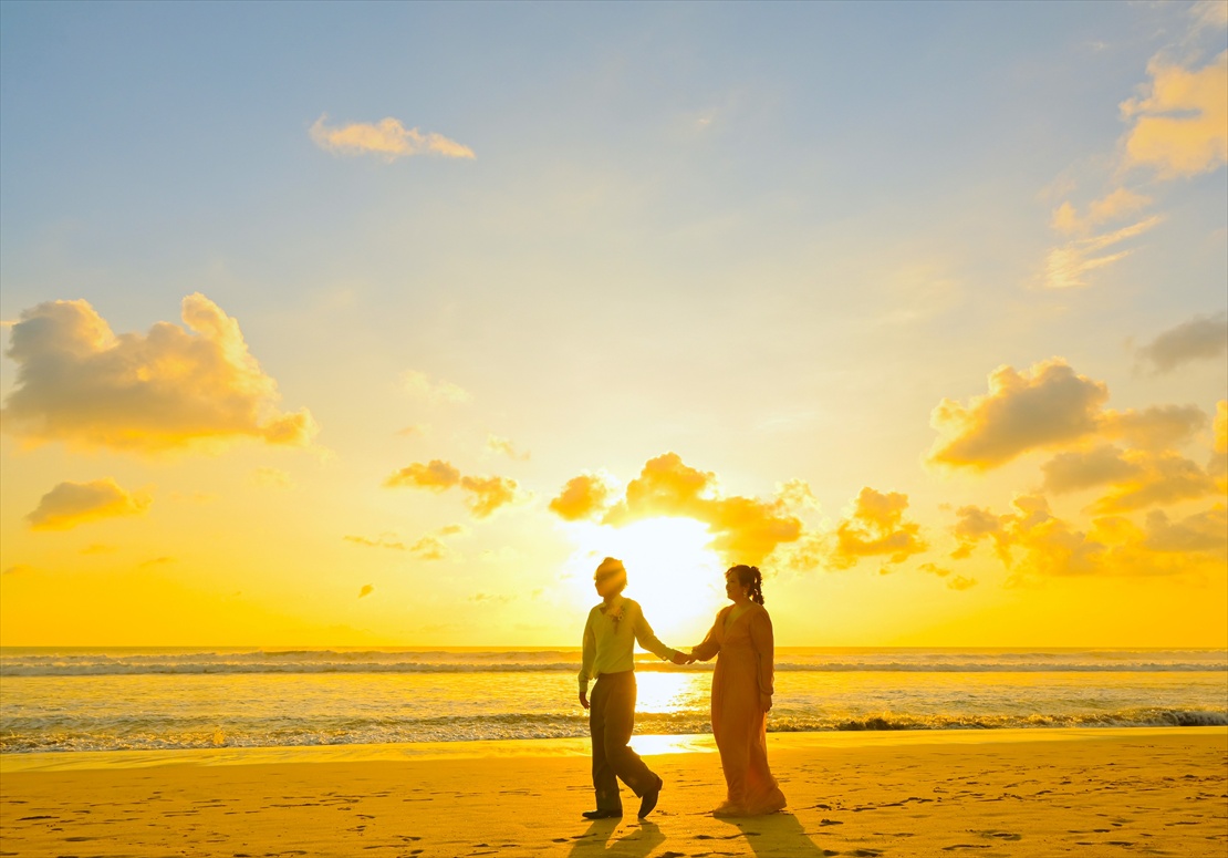 Bali Wedding Padma Legian (29)_R バリ ウェディング 水平線に沈む夕日を望む 挙式後撮影