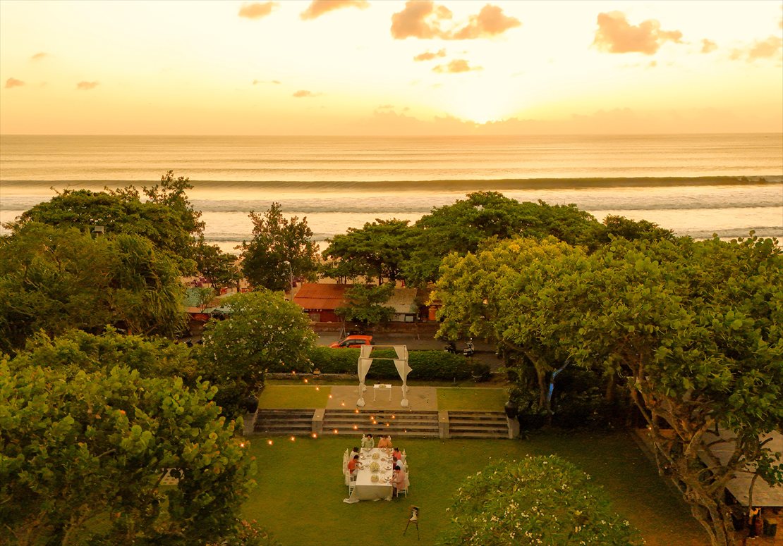 default バリ挙式 レギャンビーチに沈む夕日