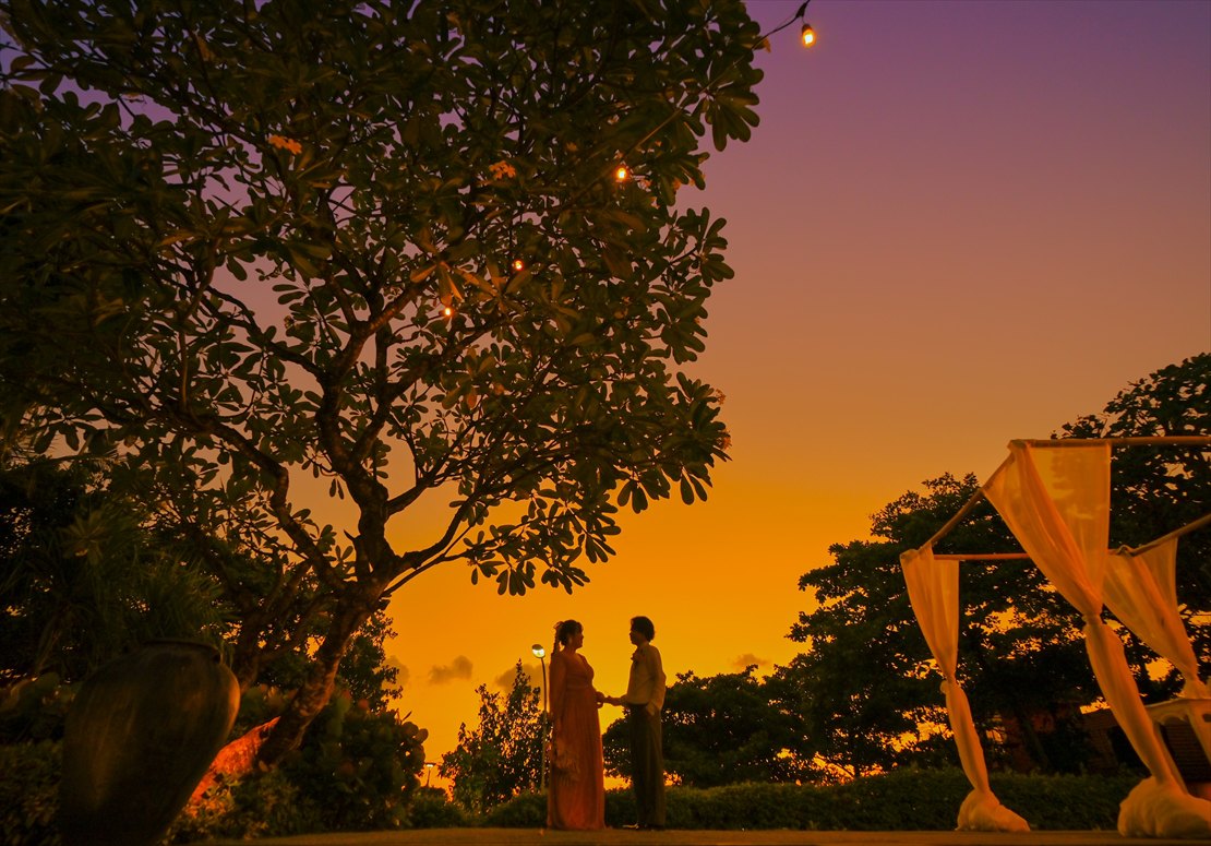 Bali Wedding Padma Legian (35)_R バリ島挙式 ヴィラ・ガーデン パーティー会場にて日暮れ撮影