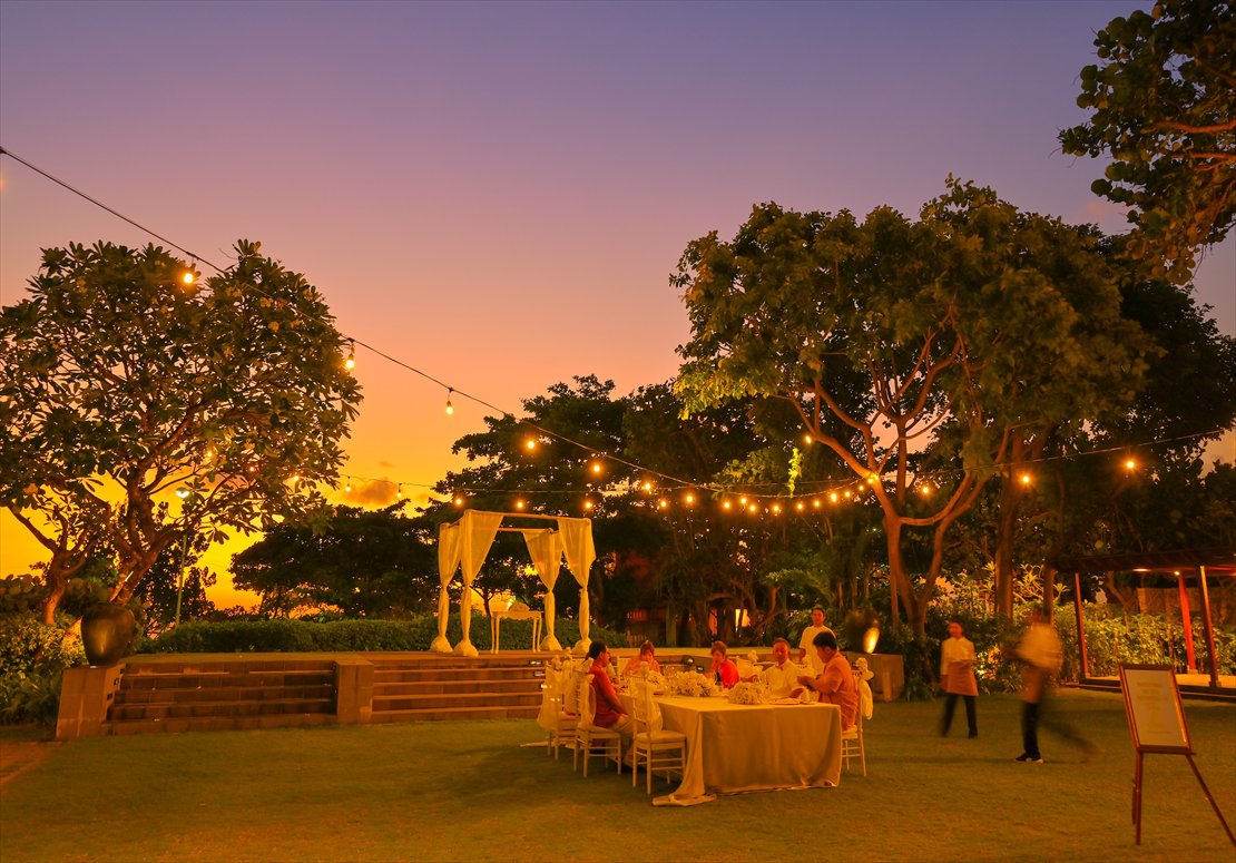 Bali Wedding Padma Legian (37)_R バリ 挙式 ライトアップされたバリ ウェディング パーティー