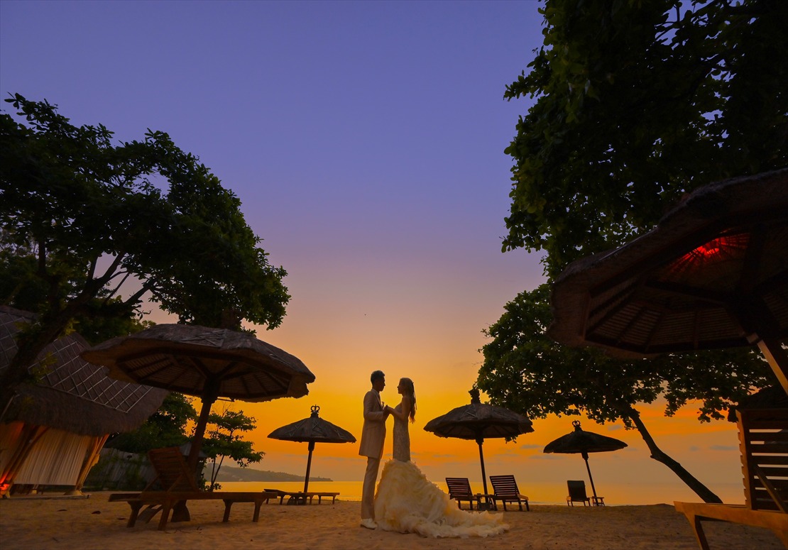 Bali Wedding Sunset Party (13)_R バリ島挙式 ビーチ マジックアワー撮影
