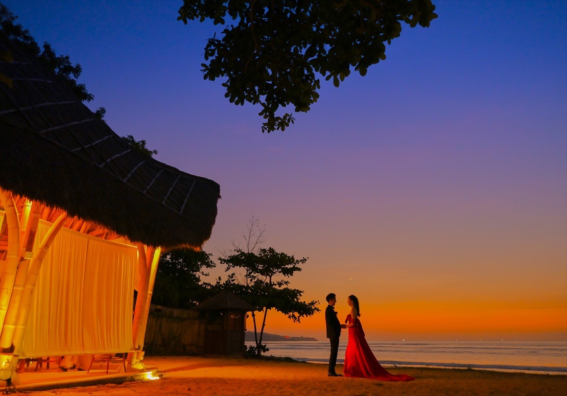 バリ ウェディング　バンブー・パビリオン ライトアップ