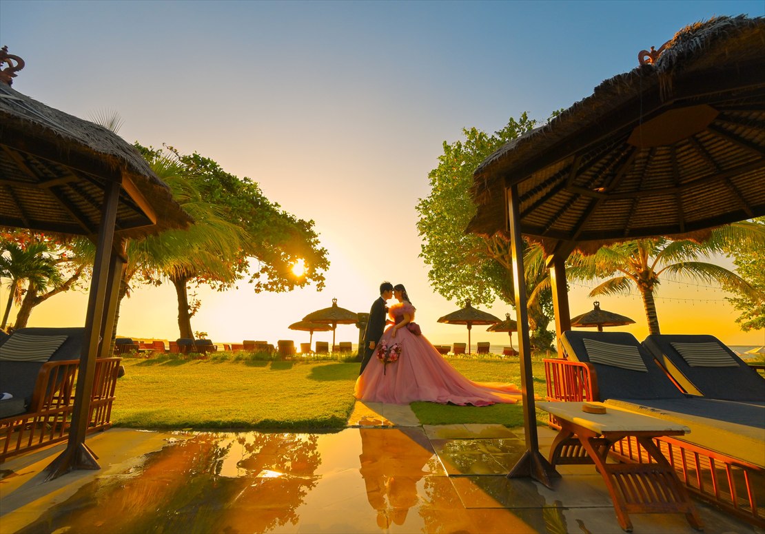 Belmond Jimbaran Sunset Wedding (3)_R バリ島挙式 ガーデンにてサンセット撮影