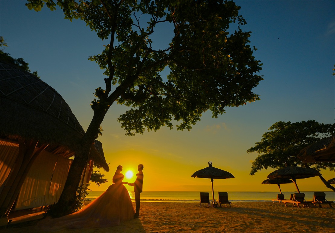 Belmond Jimbaran Sunset Wedding (5)_R バリ島ウェディング バンブー・パビリオンにて夕日撮影