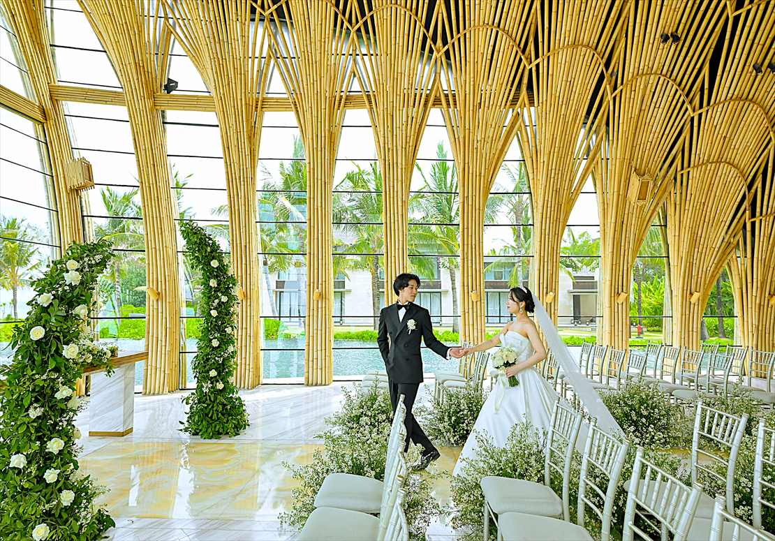 ケンピンスキ・バリ結婚式 オーシャンフロント・チャペル挙式後撮影