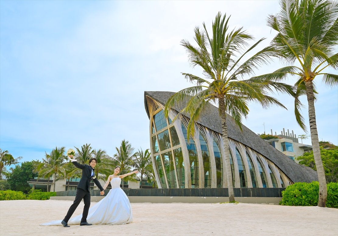 ケンピンスキ・バリ・ウェディング　オーシャンフロント・チャペルを望むココナッツ・ビーチ