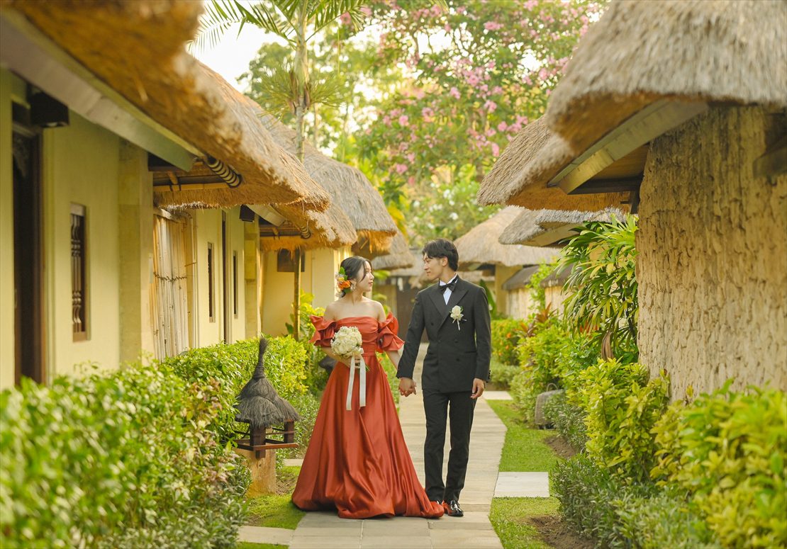バリ島結婚式　コテージ・ガーデンにてパーティー前撮影