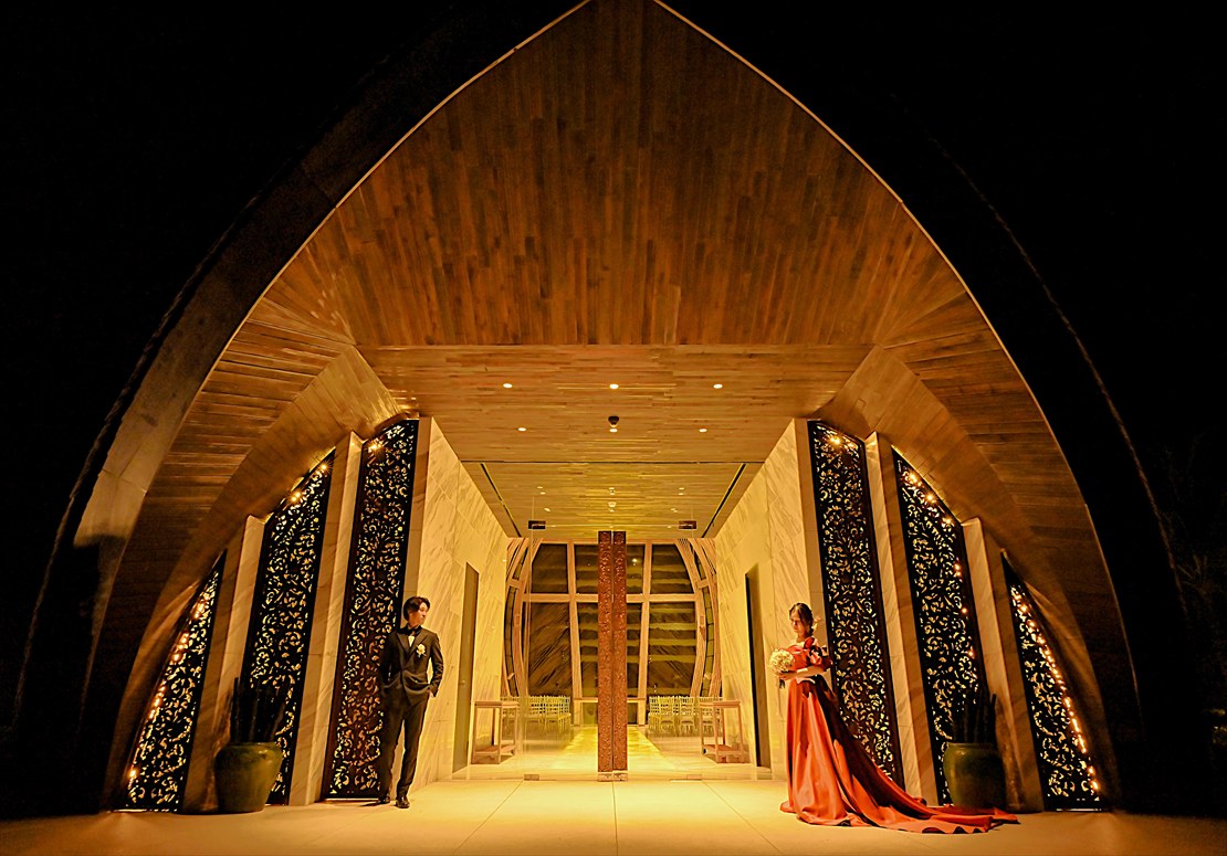 ケンピンスキ・バリ ウェディング オーシャンフロント・チャペル ナイト撮影