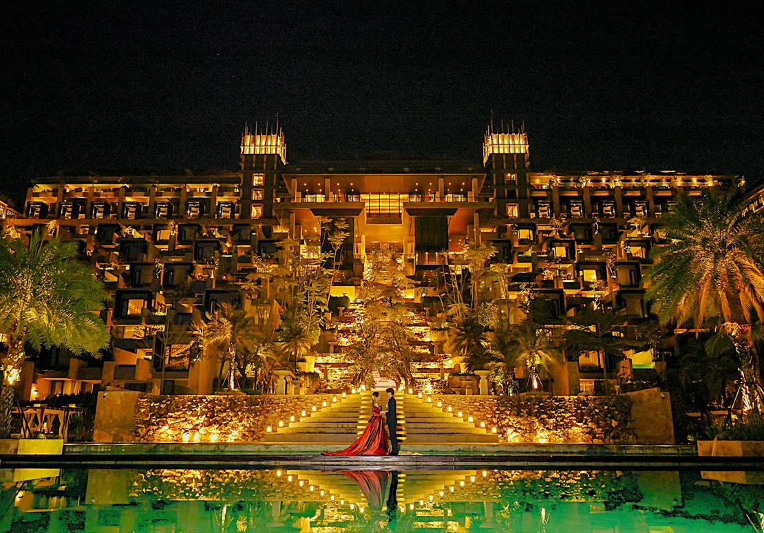 ケンピンスキ・バリ挙式 クリフスイート棟大階段 ナイト・ショット