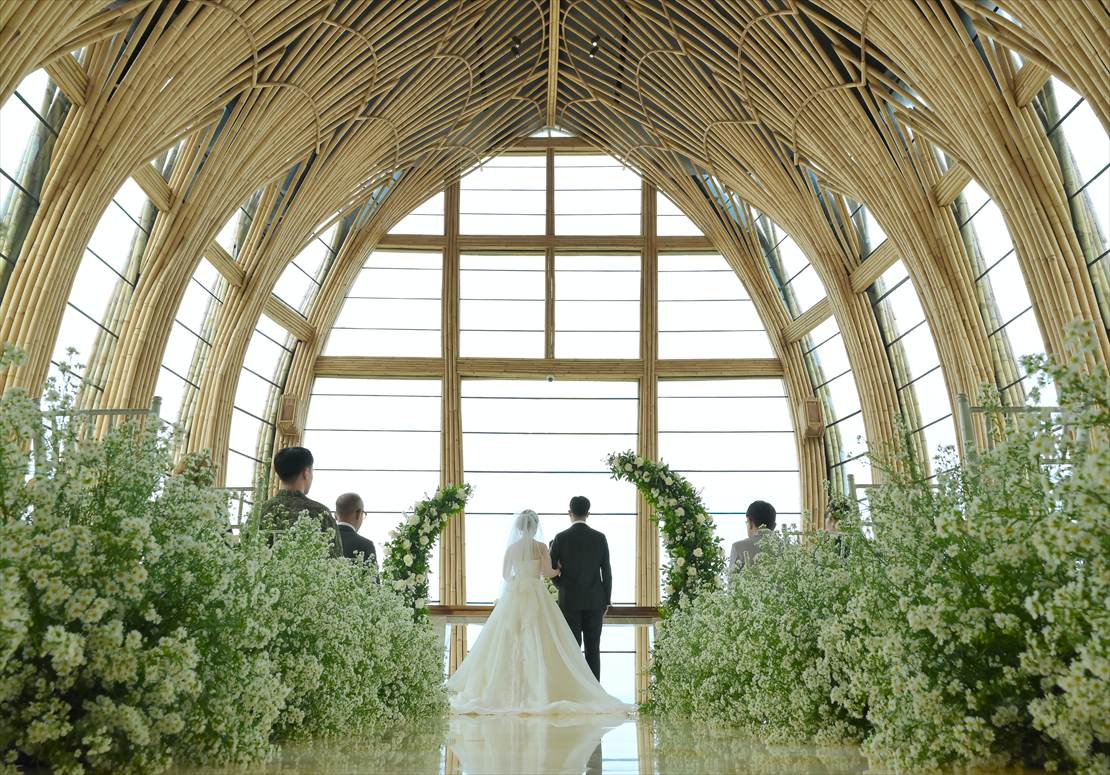 Apurva Kempinski Bali Wedding Oceanfront Chapel (11)_R バリ・ウェディング 随一の天井高を誇るチャペル挙式