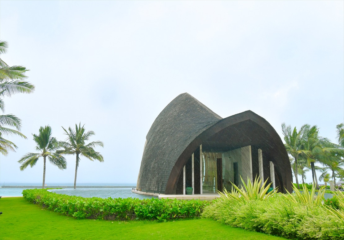 Apurva Kempinski Bali Wedding Oceanfront Chapel (1)_R ケンピンスキ・バリ ウェディング オーシャンフロント・チャペル