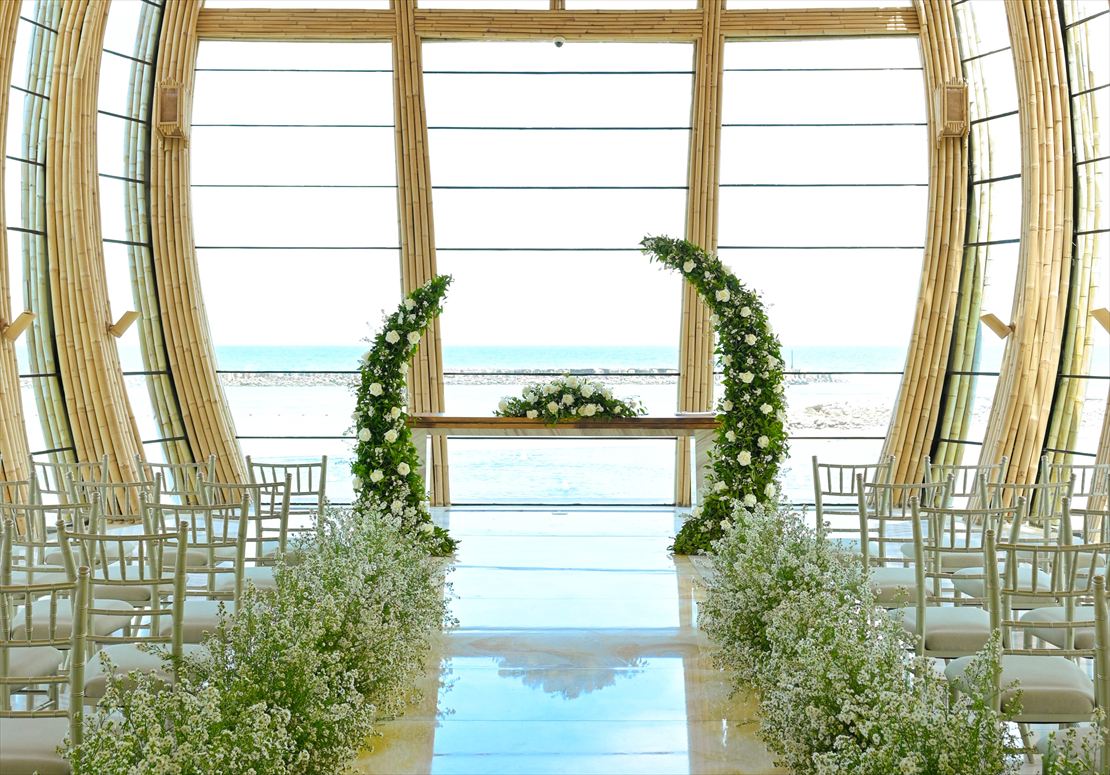 Apurva Oceanfront Chapel Kempinski Bali Wedding (6)_R バリ島ウェディング オーシャンフロント・チャペル生花装飾