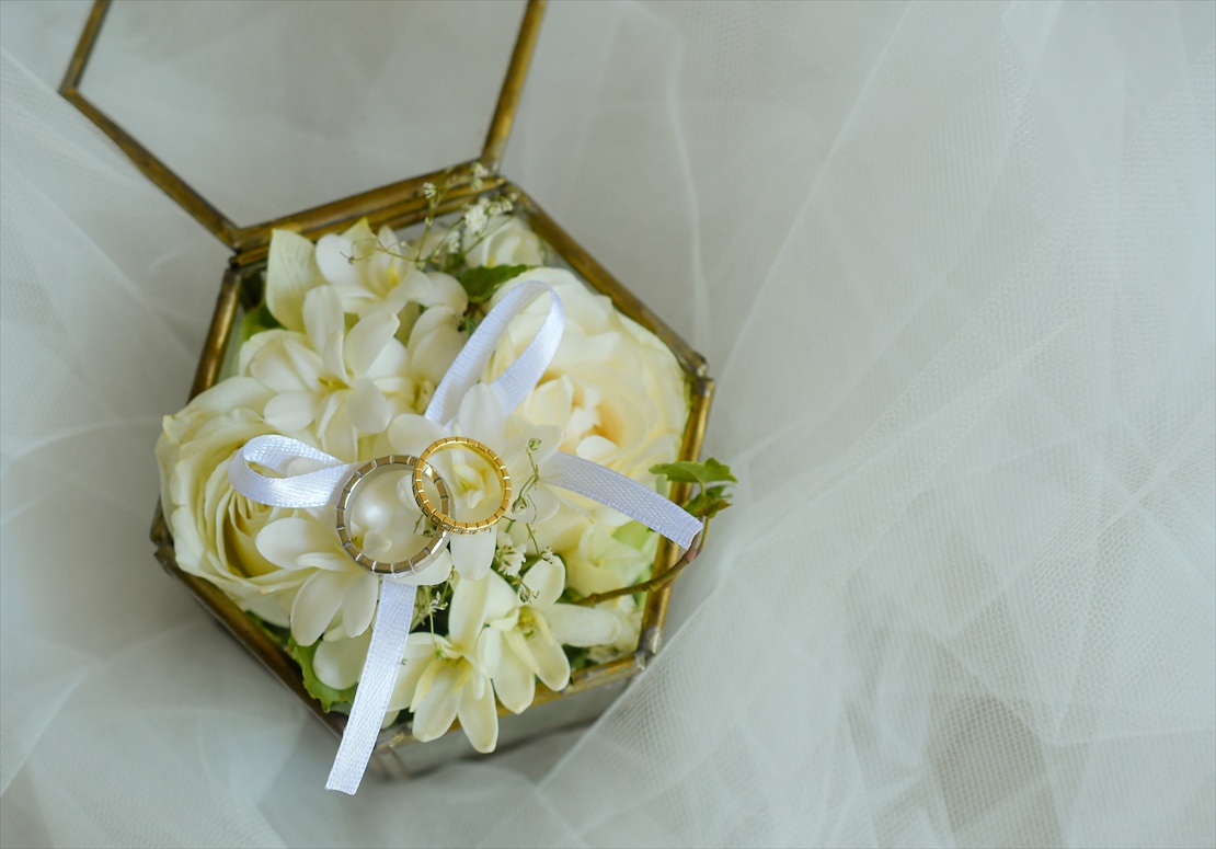 Bali Wedding Apurva Kempinski Oceanfront Chapel (10)_R バリ挙式プラン:生花リングピロー