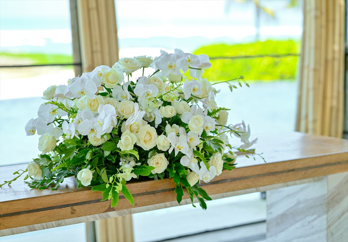 Bali Wedding Apurva Kempinski Oceanfront Chapel (8)_R バリ挙式プラン:生花センターピースフラワー