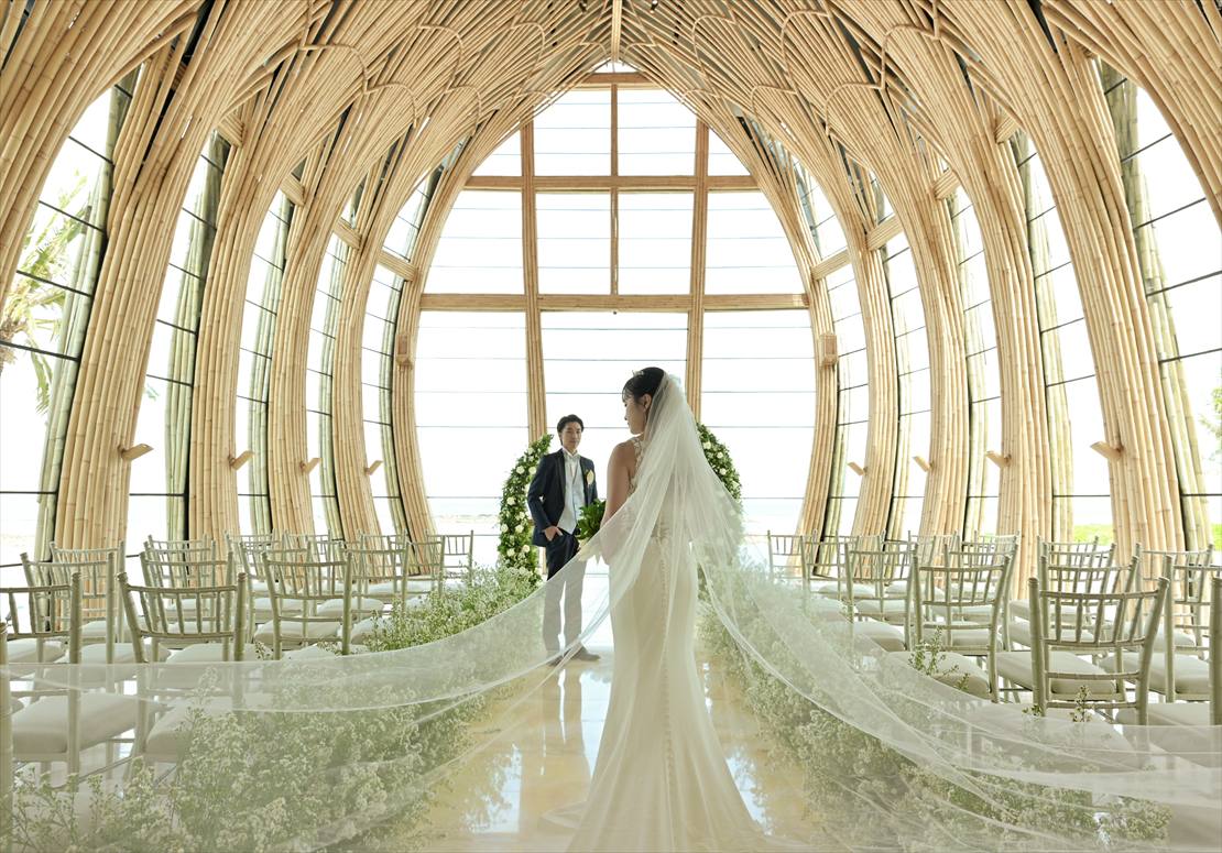 Bali Wedding Kempiski Bali (4)_R ケンピンスキ・バリ ウェディングオーシャンフロント・チャペル挙式シーン
