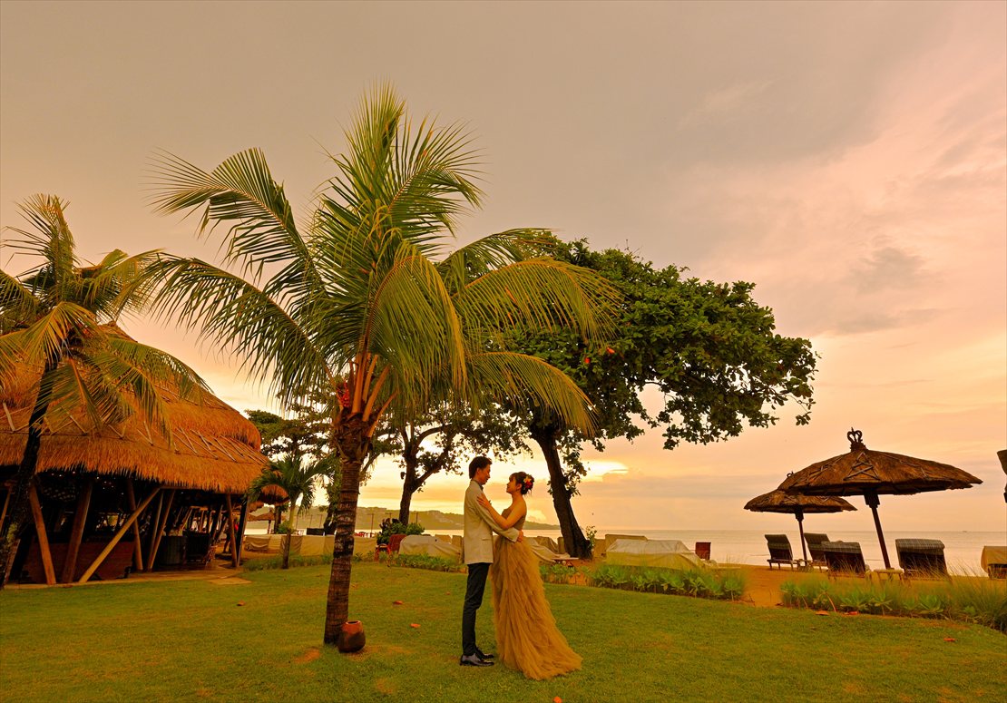 Belmond Jimbaran Bali Sunset Wedding (2)_R バリ島ウェディング ドレス・チェンジ パーティー前撮影