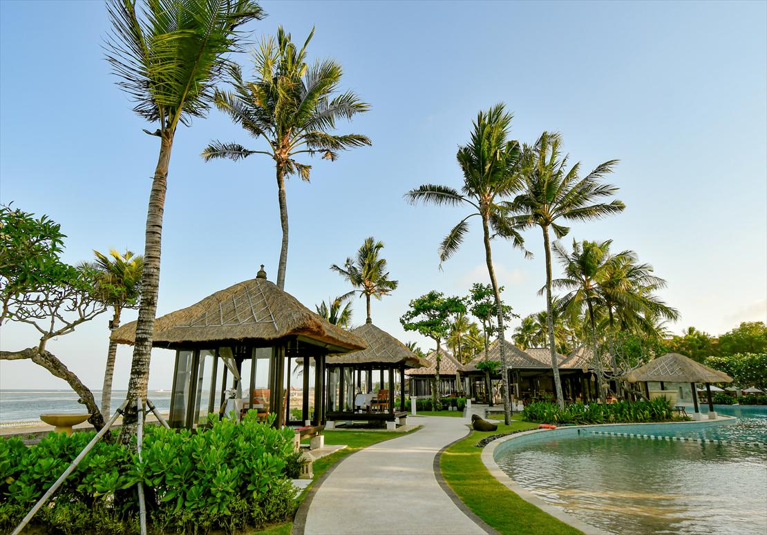 コンラッド・バリ挙式 ビーチフロント・バレ