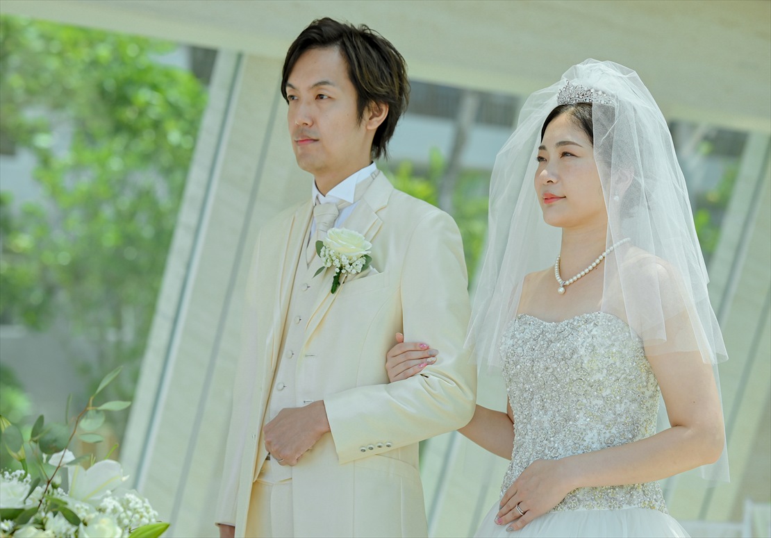 コンラッド・バリ挙式　周囲をガーデンに囲まれたインフィニティ・チャペル