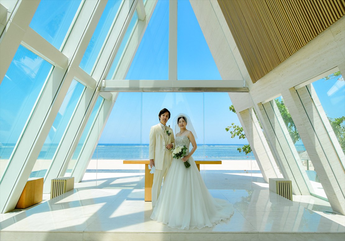 コンラッド・バリ ウェディング　美しいビーチが広がる挙式後撮影