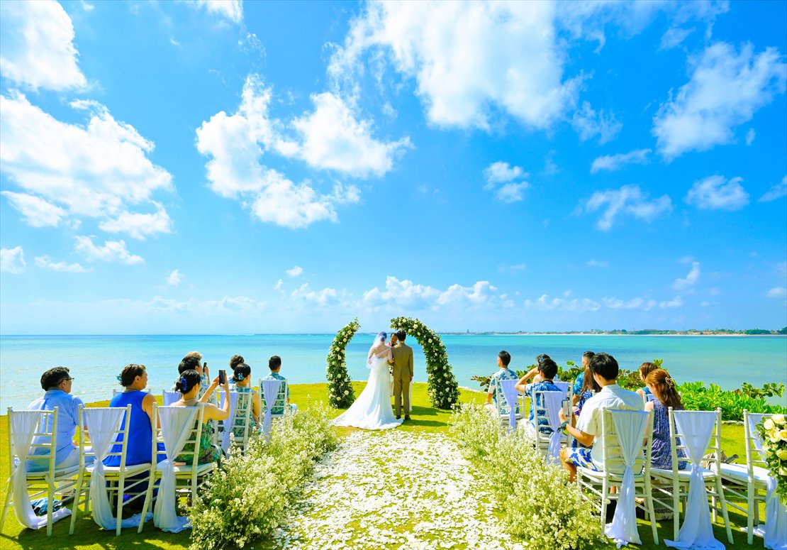 Four Seasons Jimbaran Bali Garden Wedding (14)_R バリ ウェディング ギリ・ジンバラン 海が目の前に迫る挙式シーン