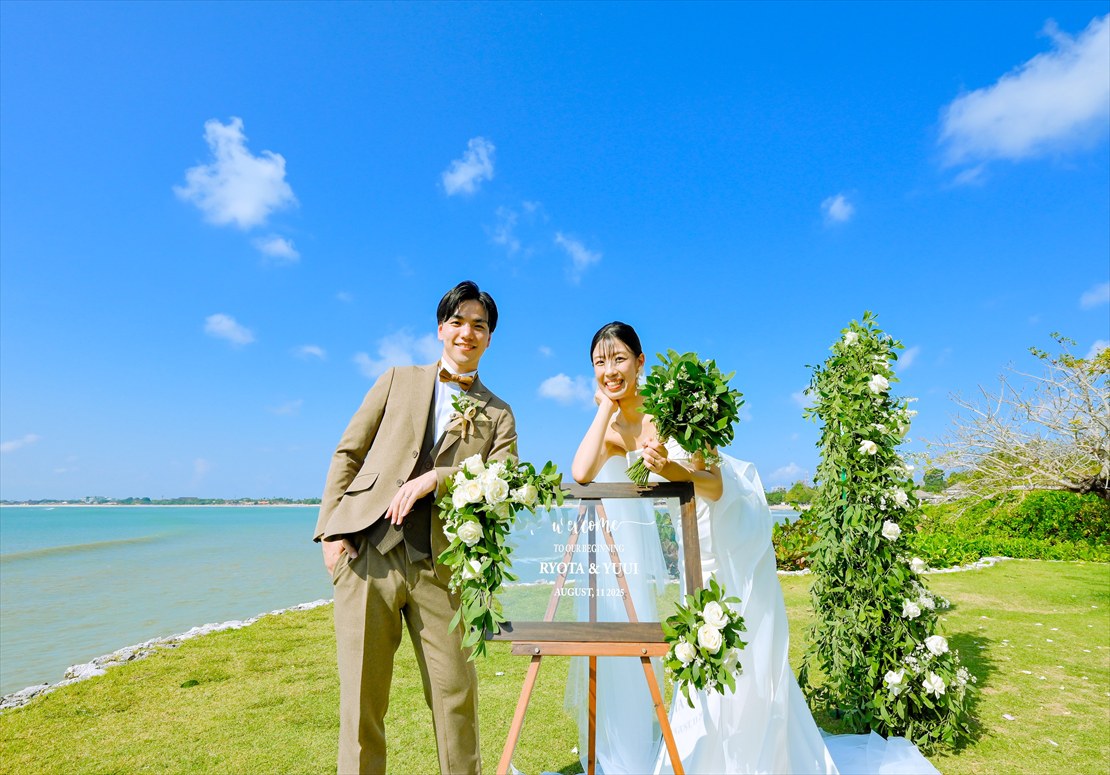 Four Seasons Jimbaran Bali Garden Wedding (23)_R バリ結婚式 ウェルカムボード生花装飾 挙式後撮影