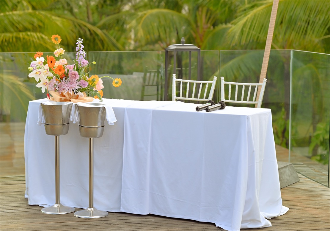 ケンピンスキ・バリ挙式 ウェディング・パーティー高砂