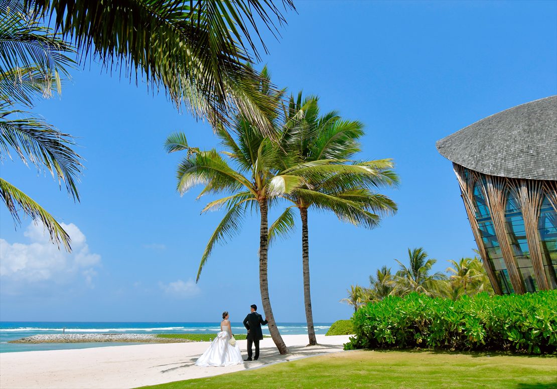 バリ ウェディング チャペル前ビーチ挙式前撮影