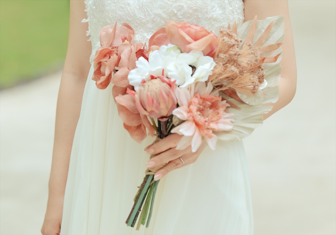 Apurva Kempinski Bali Wedding Bouqet (2)_R バリ島挙式・結婚式 KANONウェディング レンタル・ブーケ