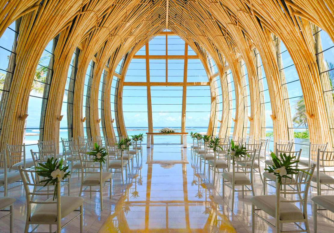 Bali Wedding Apurva Oceanfront Chapel Kempinski (3)_R ケンピンスキ・バリ挙式 オーシャンフロント・チャペル生花装飾