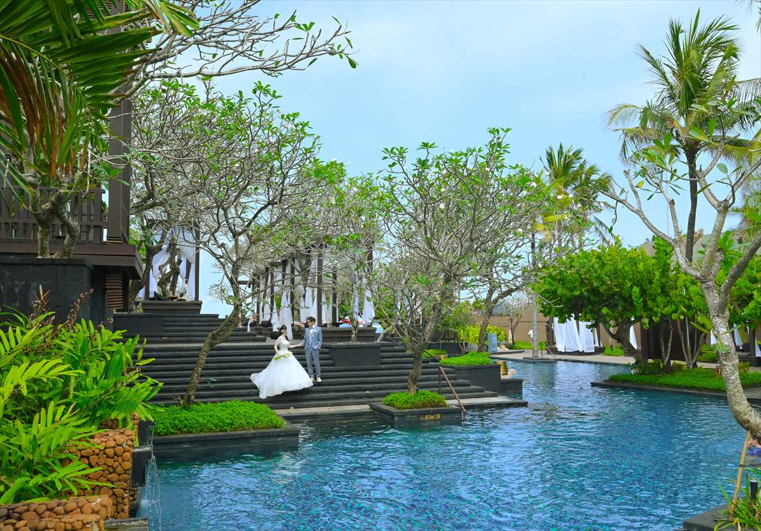 バリ島ウェディング　セント・レジス・バリ挙式前撮影 ラグーン