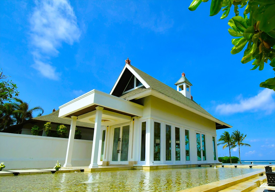 バリ島結婚式　セント・レジス・バリ挙式 クラウド・ナイン・チャペル