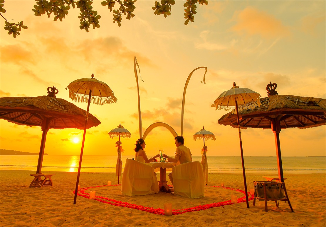 Sunset Wedding Bali (7)_R バリ島ウェディング ビーチ・サンセット・ロマティックディナー