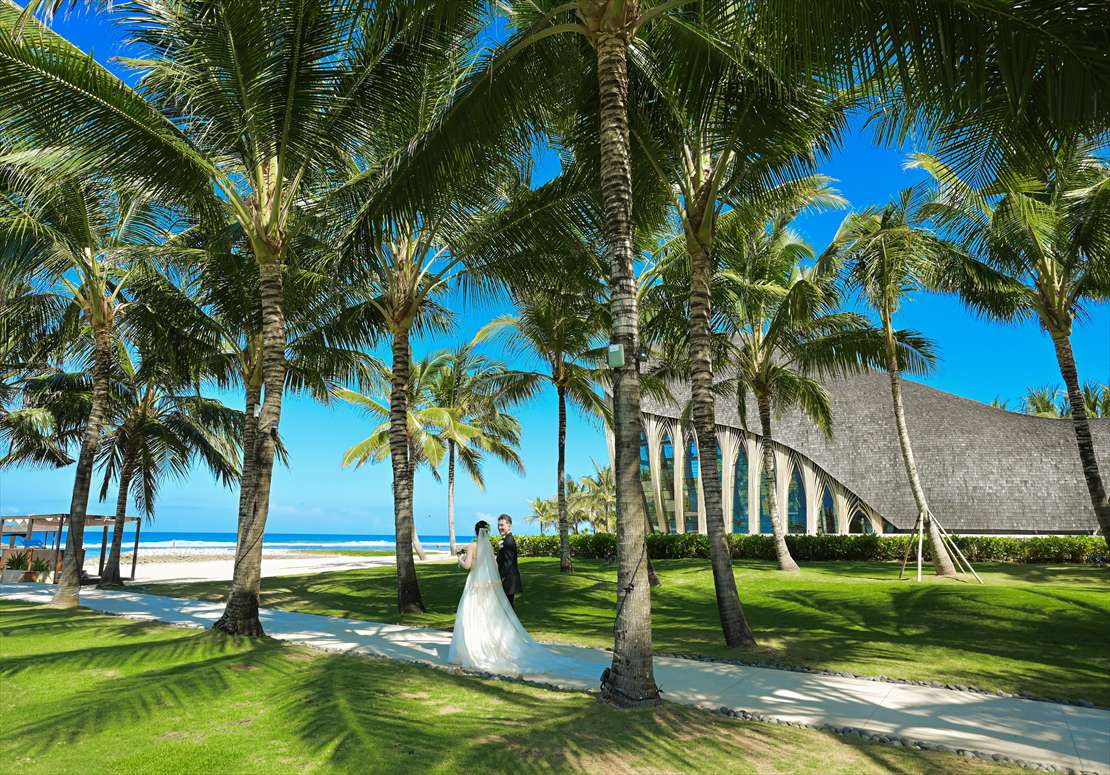 オーシャンフロント・チャペルを望むガーデン