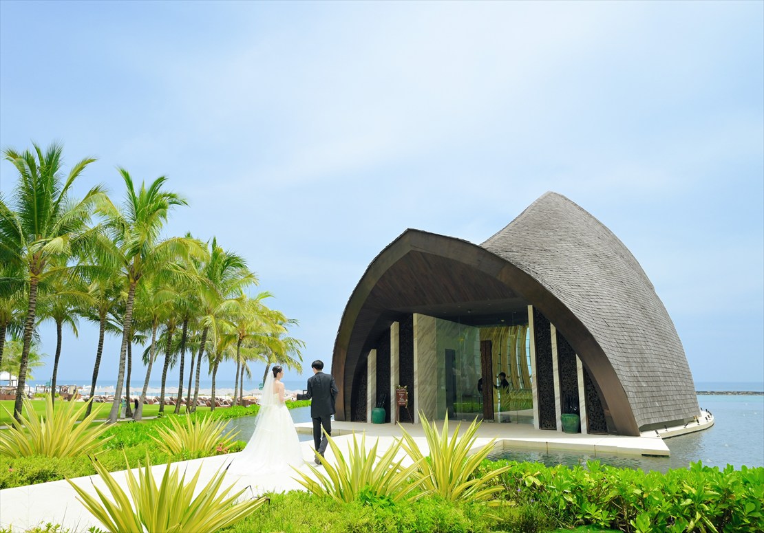 バリ島挙式　アプルヴァ・チャペル入場シーン