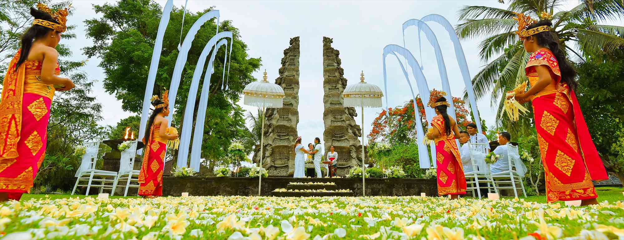 バリ島での挙式・ウェディングは「BLESS BALI」