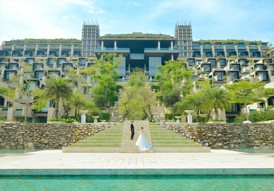 ケンピンスキ・バリ挙式後撮影 大階段