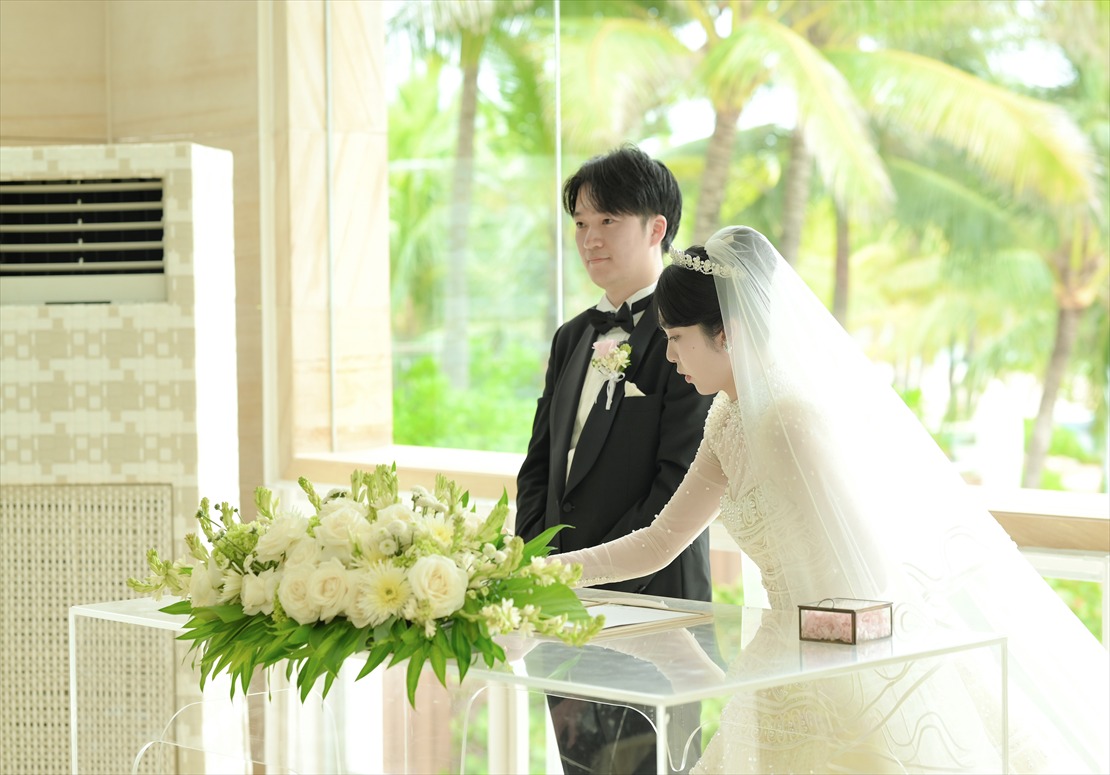 Mulia Bali Wedding Harmony Chapel (2)_R バリ島挙式 ザ・ムリア・バリ結婚証明書サイン