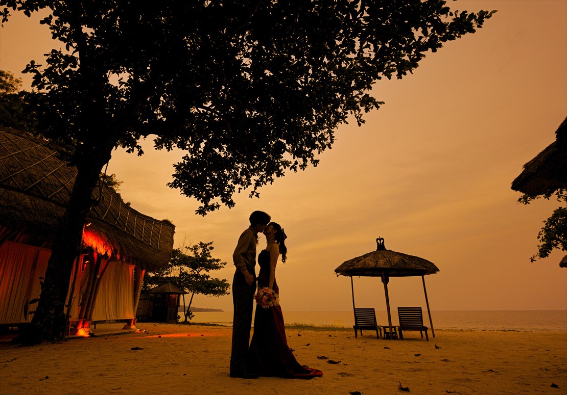 バリ島挙式　バンブー・パビリオン ビーチ日暮れ撮影