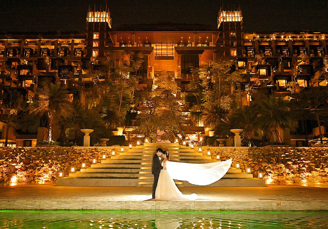 ケンピンスキ・バリ結婚式 ロングベール ナイト撮影