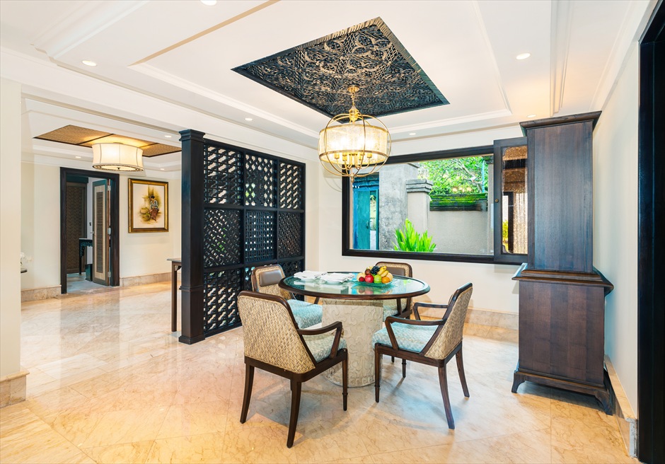 バリ　アヤナヴィラズ