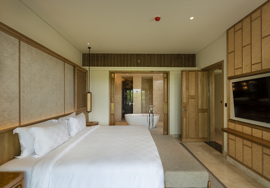 バリ島　アヤナ　ホテル　セガラ