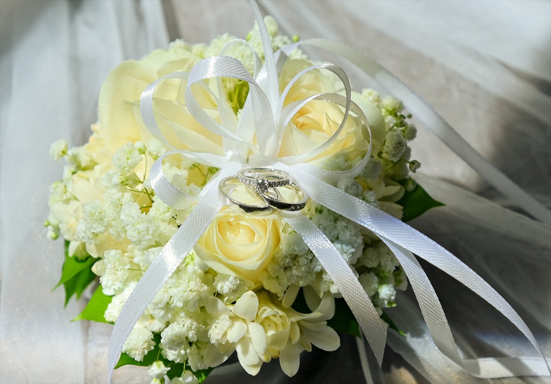Conrad Bali Infinity Chapel Wedding (8)_R 生花リングピロー