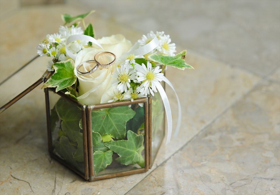 Four Seasons Bali Jimbaran Garden Wedding (5)_R フォーシーズンズ・ジンバラン 生花リングピロー