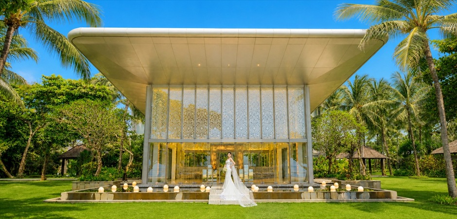 Jewel Box Chapel Wedding Package