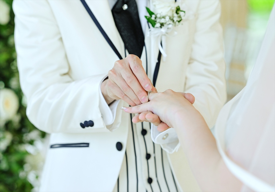 Bali Wedding Apurva Oceanfront Chapel Kempinski (12) アプルヴァ・オーシャンフロント・チャペル 指輪交換シーン