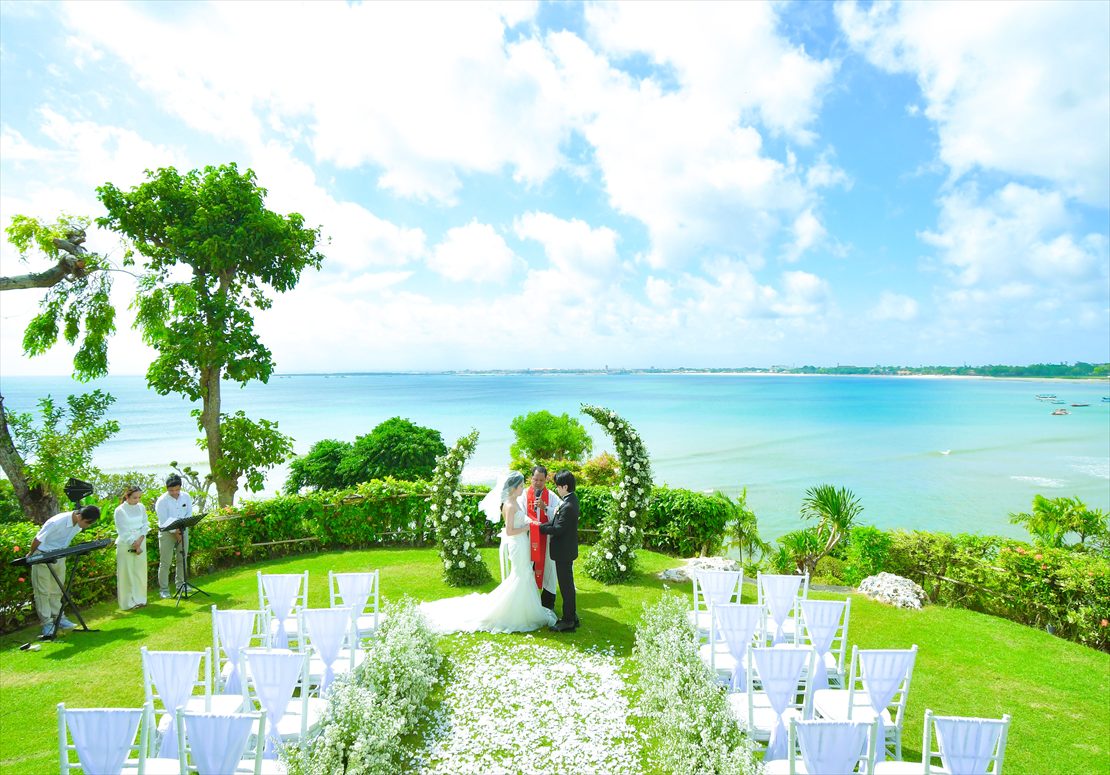 Four Seasons Bali Jimbaran Garden Wedding (21)_R ジンバラン・ガーデン 挙式シーン全景