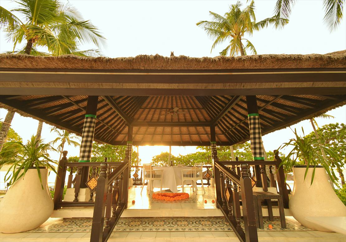 Intercontinental Bali Resort Sunset Wedding (9)_R ビーチフロント・ガゼボ 2階エントランス
