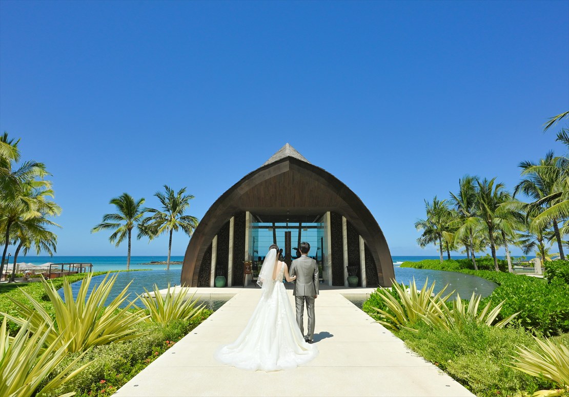 The Apurva Kempinski Bali Wedding Ceremony (10) 絵画のような景色を望むバリ島ウェディング会場